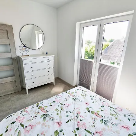 Mirror Reflection Sarbinowo