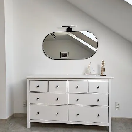 Mirror Reflection Apartment