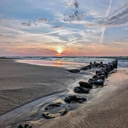 Mirror Reflection Lägenhet *