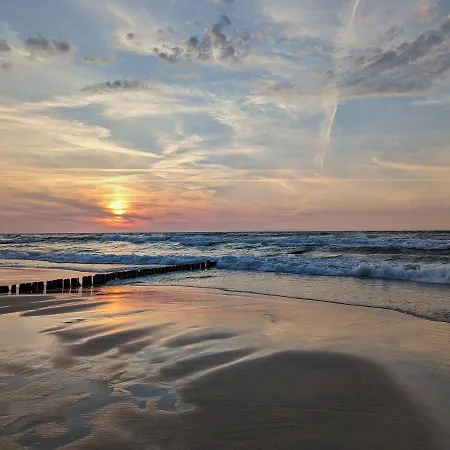 Mirror Reflection Apartment Sarbinowo