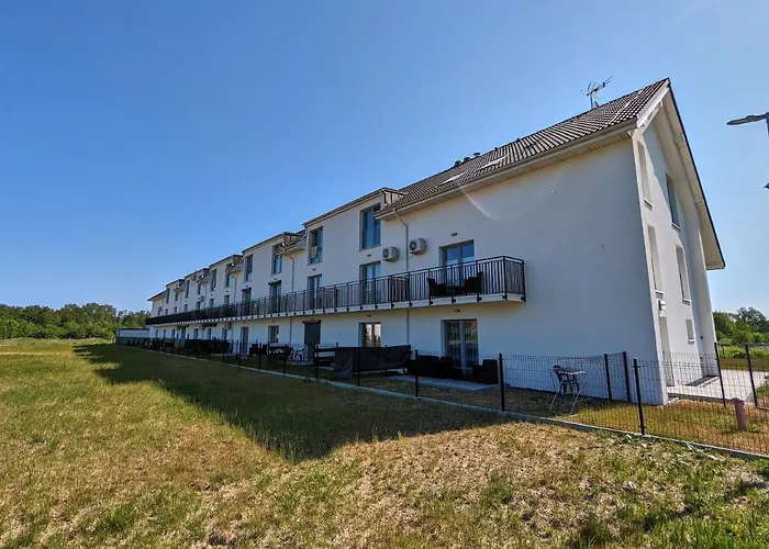 Mirror Reflection Apartament *