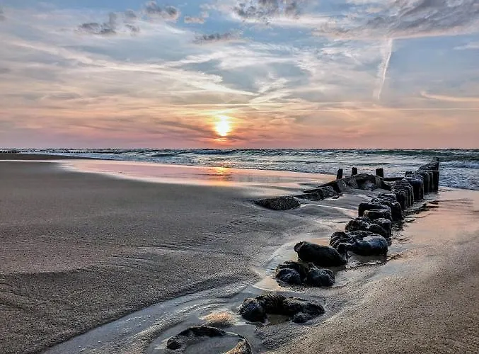 Mirror Reflection Apartament *