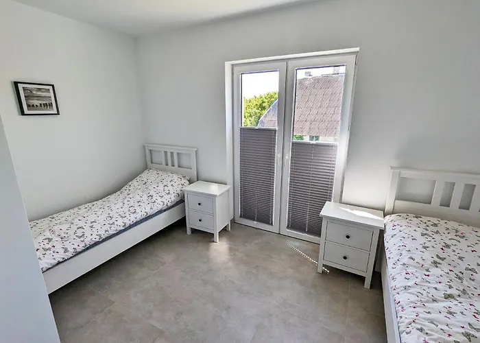 Mirror Reflection Apartament *